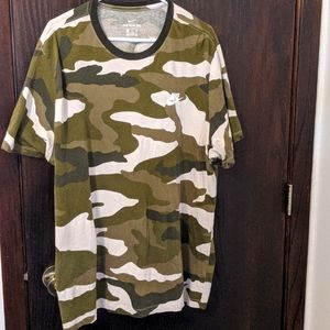 Nike camo tee size XXL